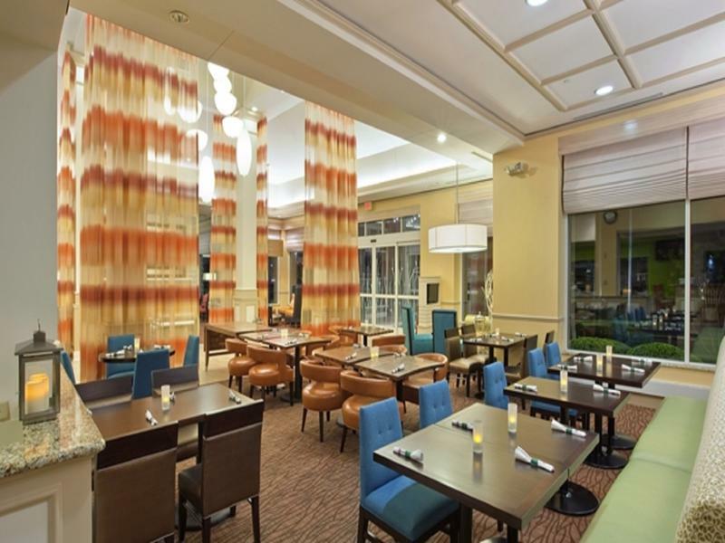 Hilton Garden Inn Хоффман-Эстейтс Экстерьер фото