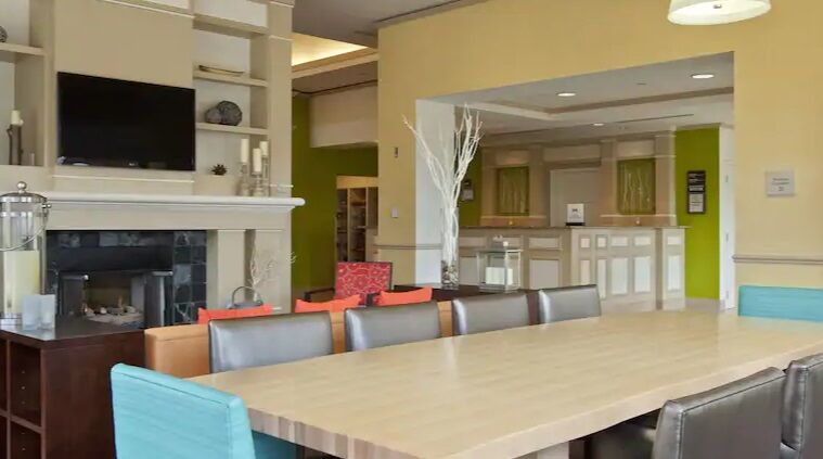 Hilton Garden Inn Хоффман-Эстейтс Экстерьер фото
